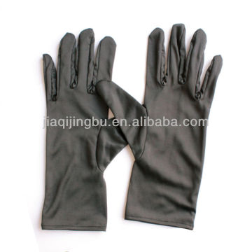 Guantes de microfibra negro para la limpieza de relojes